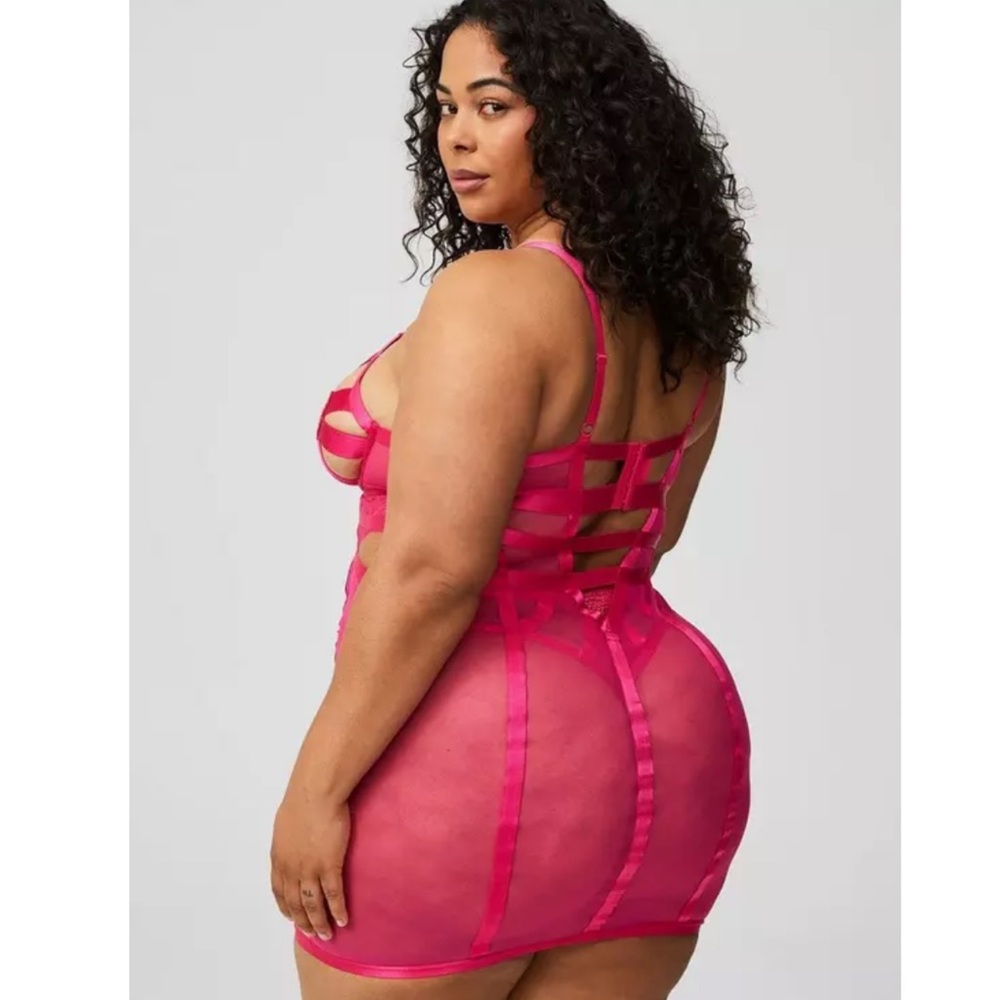 Torrid Diamante Open Cup Chemise - Picture 8 of 10